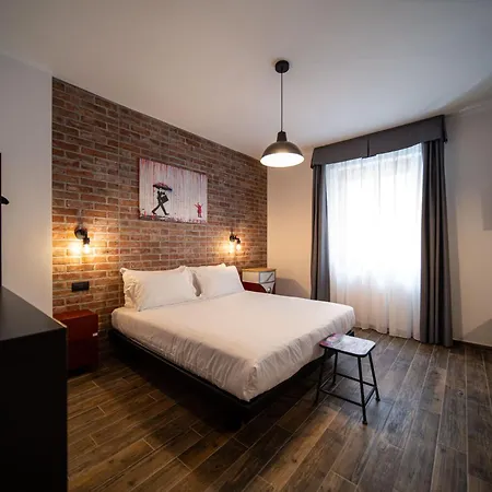Napoleon & Apartment *