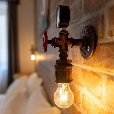 Napoleon & アパート スーザ